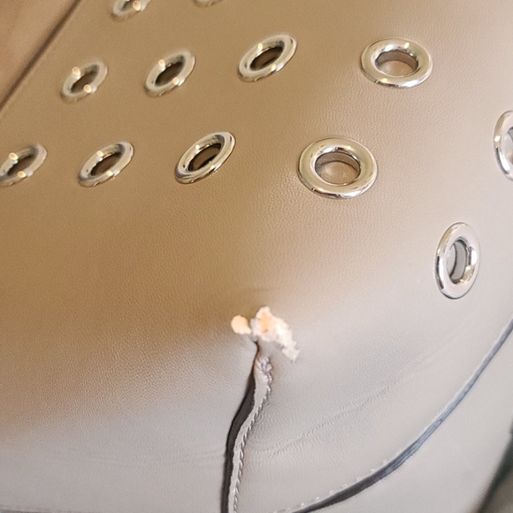 Tory Burch - Picture 5 of 6